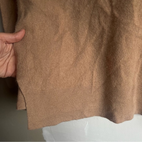 Halogen Cashmere Camel Sweater, Size S 100% cashmere - Picture 5 of 7